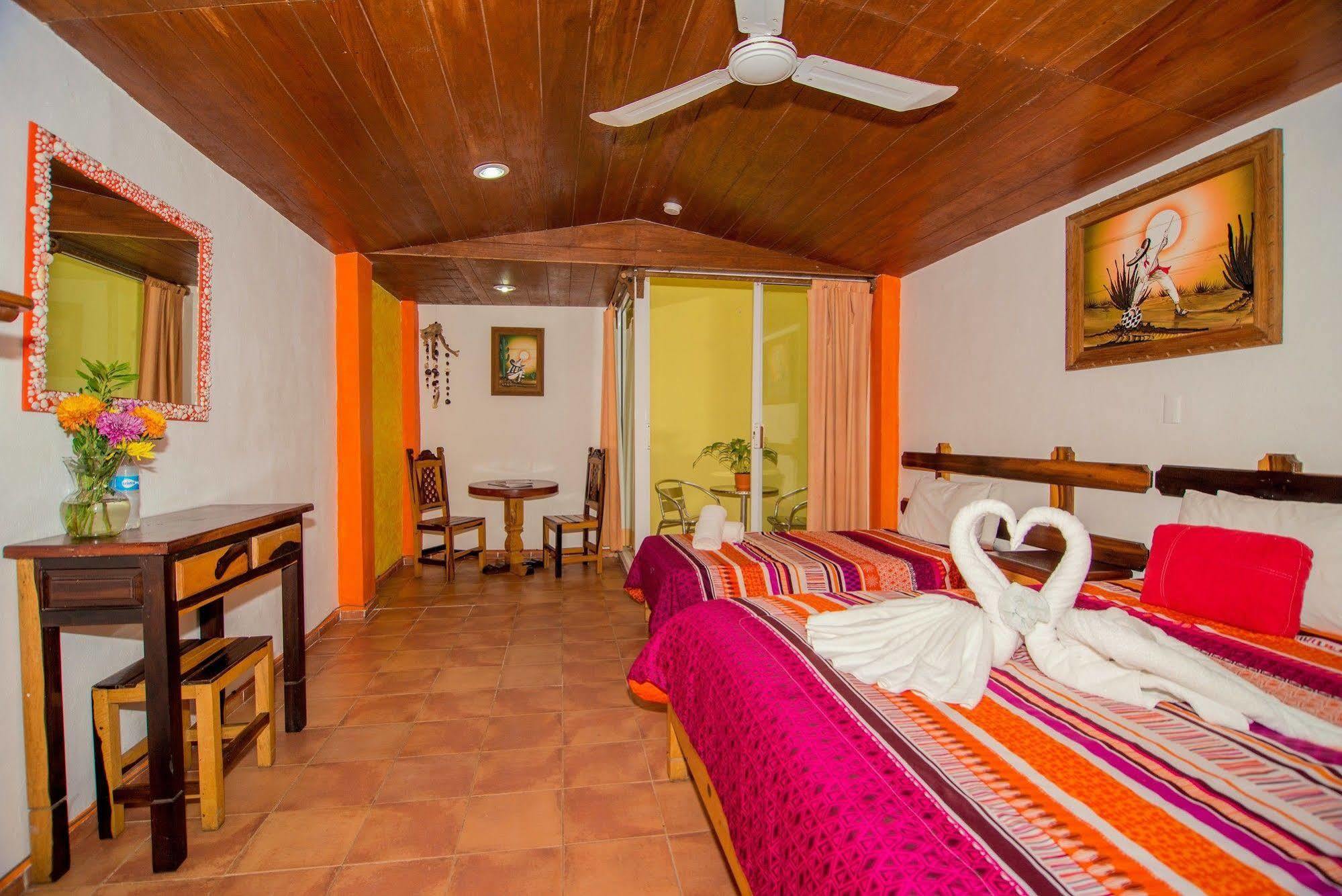 Hotel El Hormiguero Playa del Carmen Exteriér fotografie