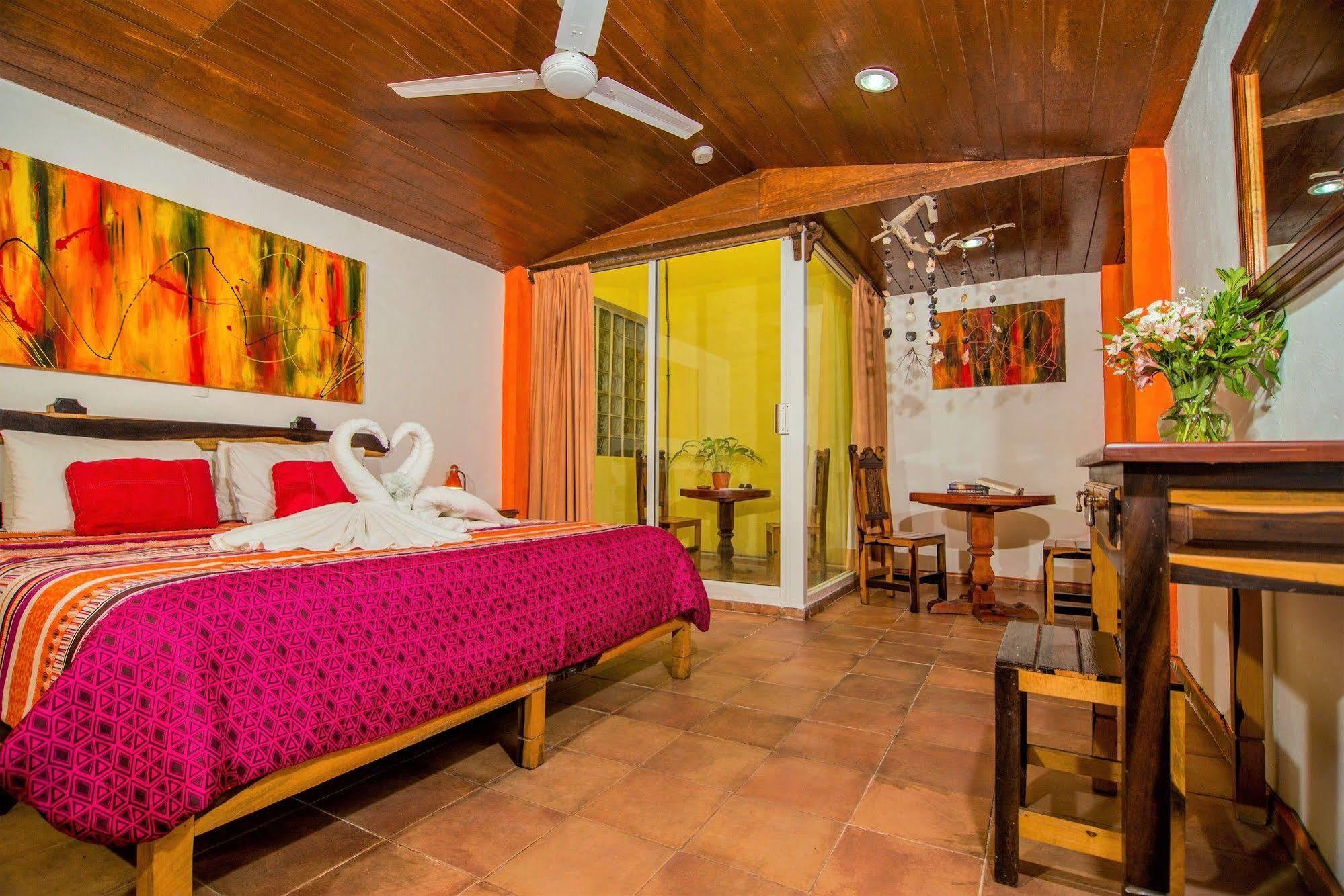 Hotel El Hormiguero Playa del Carmen Exteriér fotografie
